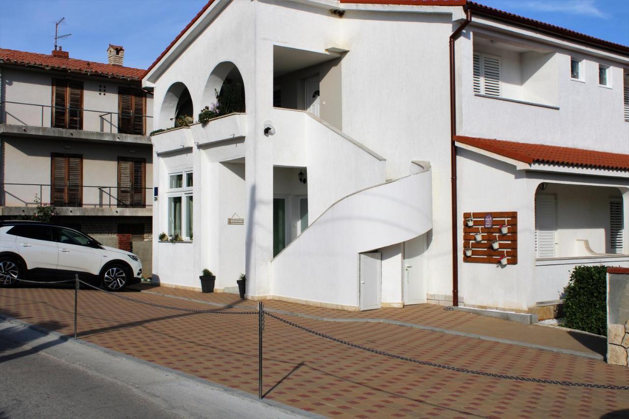 Apartmani B&S Barbat na Rabu Exterior photo