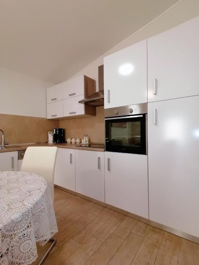 Apartmani B&S Barbat na Rabu Exterior photo
