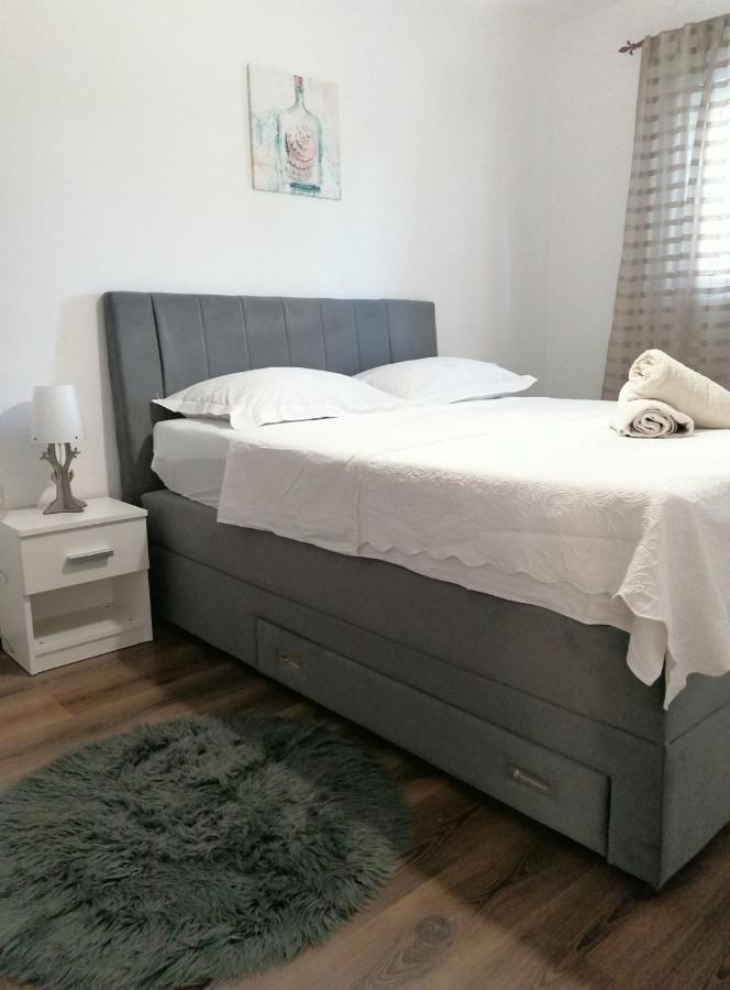 Apartmani B&S Barbat na Rabu Exterior photo
